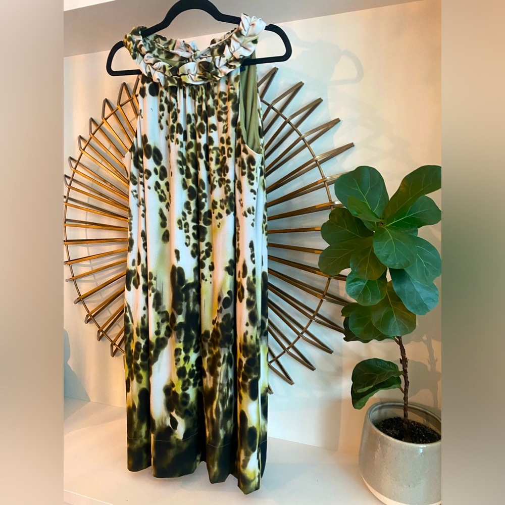 Just Taylor dress , fall print green / cream